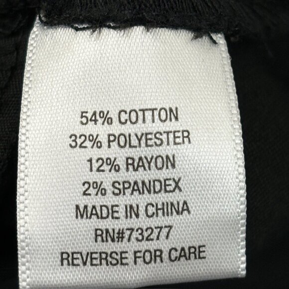 Croft & Barrow The Effortless Pull On Straight Women's size 14P Black Chino Pant - Picture 3 of 4